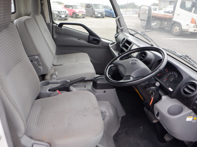 トヨタ ダイナ 小型 平ボディ TPG-XZU722(95174) 30枚目