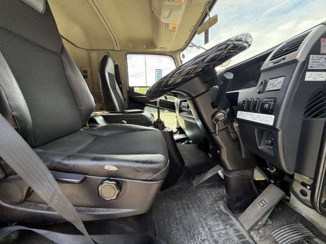 三菱ふそう ファイター 増トン 平ボディ 2KG-FK62FY(95175) 20枚目