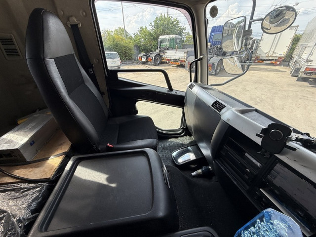 三菱ふそう ファイター 増トン 平ボディ 2KG-FK62FY(95175) 23枚目