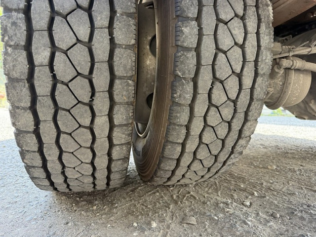 三菱ふそう ファイター 増トン 平ボディ 2KG-FK62FY(95175) 25枚目