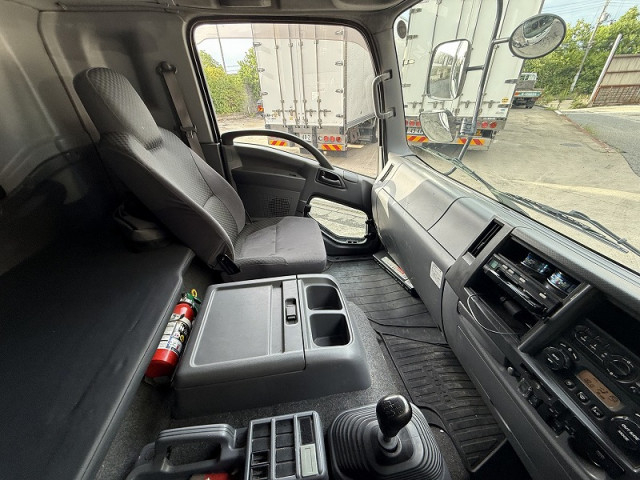 いすゞ フォワード 中型 アルミウィング 2RG-FRR90T2(95176) 23枚目