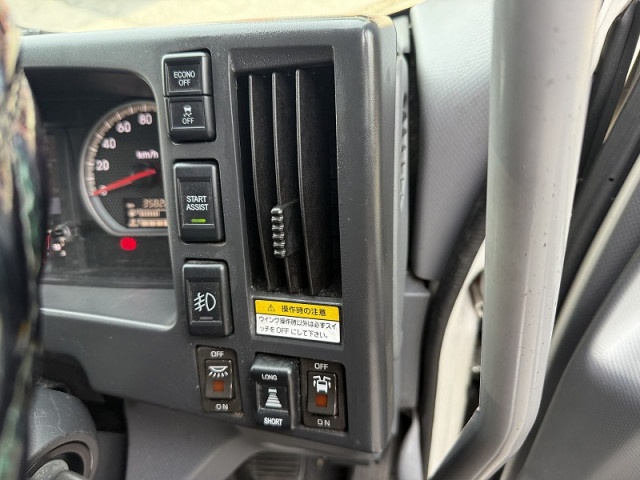 いすゞ フォワード 中型 アルミウィング 2RG-FRR90T2(95176) 26枚目