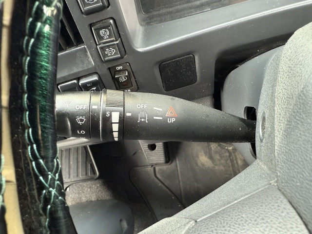 いすゞ フォワード 中型 アルミウィング 2RG-FRR90T2(95176) 30枚目