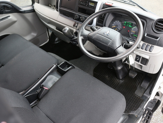 三菱ふそう キャンター 小型 平ボディ TPG-FBA20(95177) 3枚目