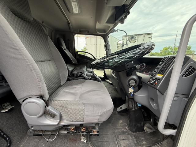 いすゞ フォワード 中型 アルミウィング 2RG-FRR90T2(95176) 39枚目