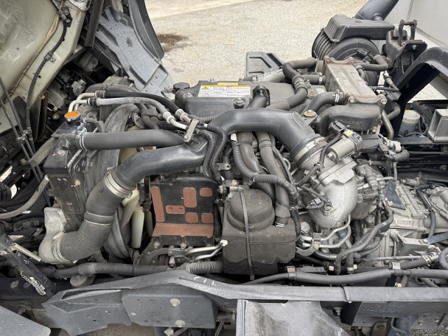 いすゞ フォワード 中型 アルミウィング 2RG-FRR90T2(95176) 40枚目