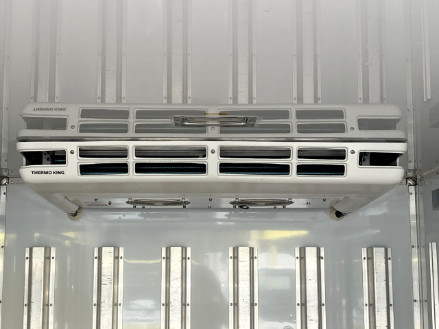 三菱ふそう キャンター 小型 冷凍冷蔵バン TPG-FBA20(95179) 11枚目
