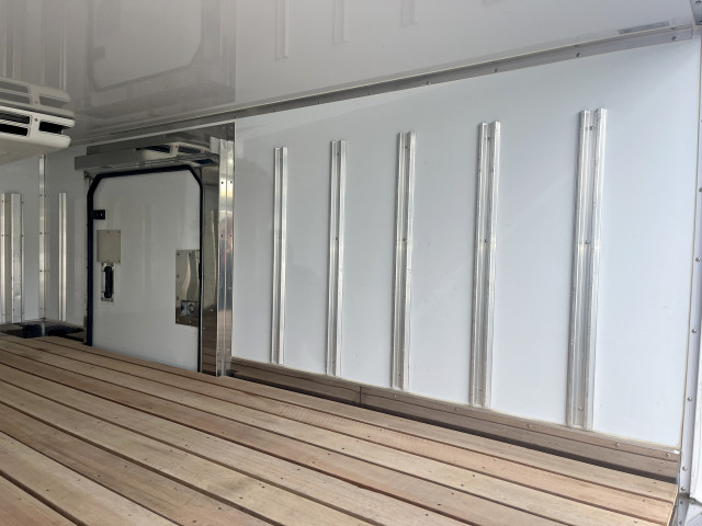 三菱ふそう キャンター 小型 冷凍冷蔵バン TPG-FBA20(95179) 14枚目