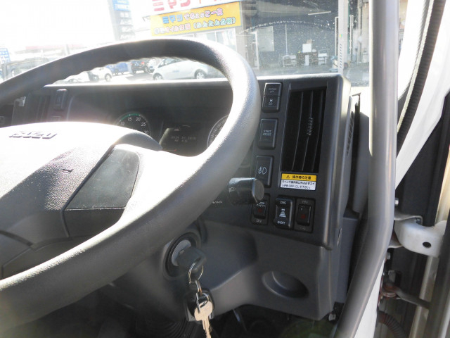 いすゞ フォワード 中型 アルミウィング 2RG-FRR90T2(95178) 33枚目