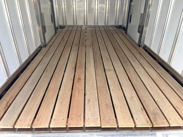 三菱ふそう キャンター 小型 冷凍冷蔵バン TPG-FBA20(95179) 16枚目