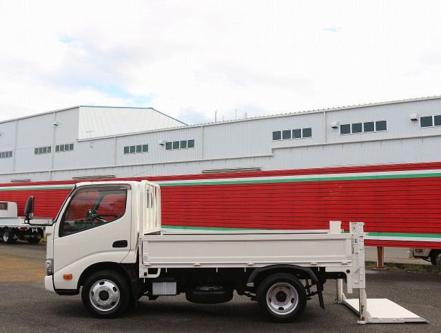 日野 デュトロ 小型 平ボディ TKG-XZU675M(95181) 20枚目