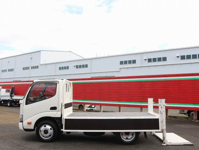 日野 デュトロ 小型 平ボディ TKG-XZU675M(95181) 26枚目