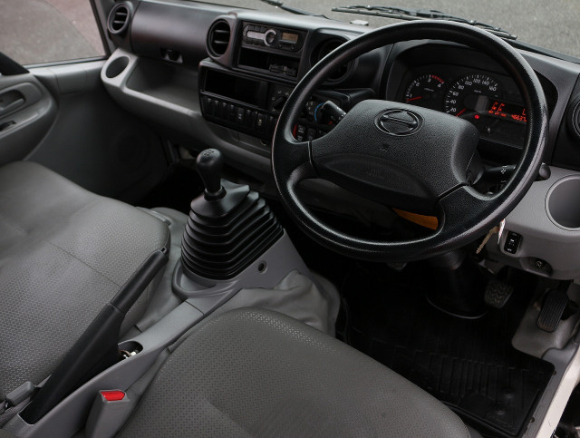 日野 デュトロ 小型 平ボディ TKG-XZU675M(95181) 36枚目