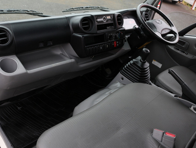 日野 デュトロ 小型 平ボディ TKG-XZU675M(95181) 49枚目