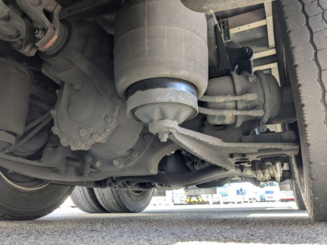 日野 プロフィア 大型 冷凍冷蔵バン 2DG-FW1AHG(95184) 13枚目