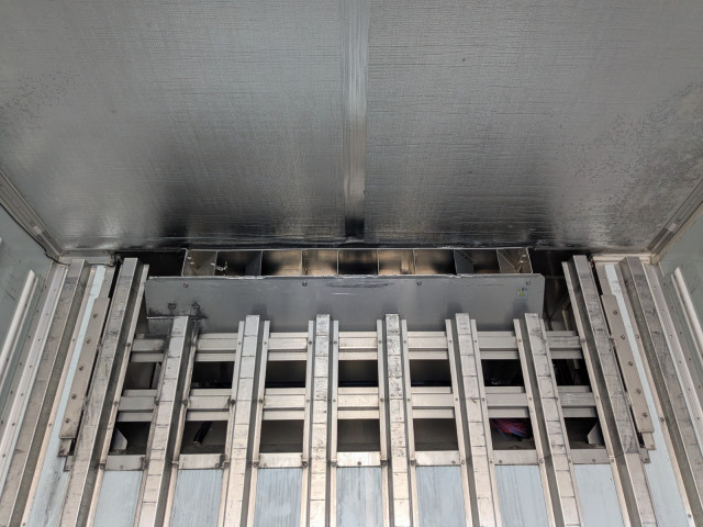 日野 プロフィア 大型 冷凍冷蔵バン 2DG-FW1AHG(95184) 26枚目