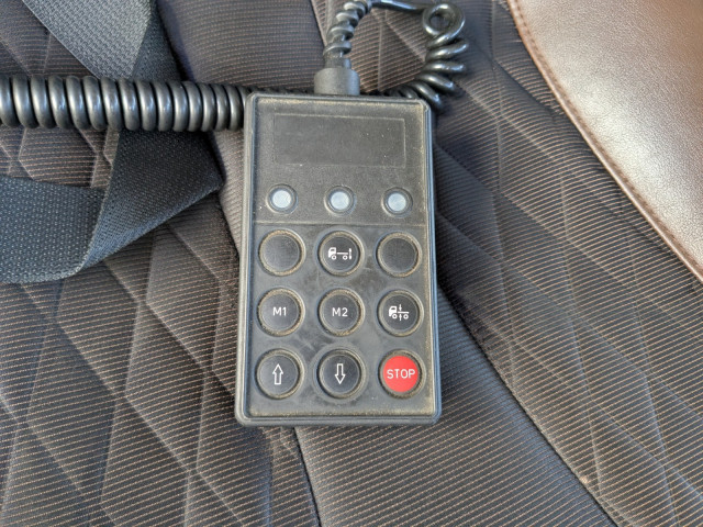 日野 プロフィア 大型 冷凍冷蔵バン 2DG-FW1AHG(95184) 39枚目