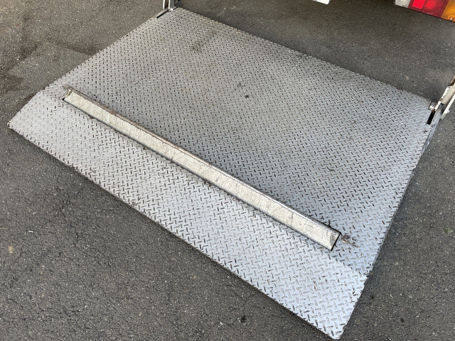 トヨタ ダイナ 小型 アルミバン TPG-XZU605(95187) 5枚目