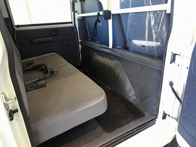 いすゞ エルフ 小型 Wキャブ TRG-NHS85A(95192) 20枚目