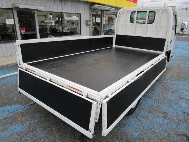 いすゞ エルフ 小型 平ボディ TRG-NJR85A(95195) 2枚目