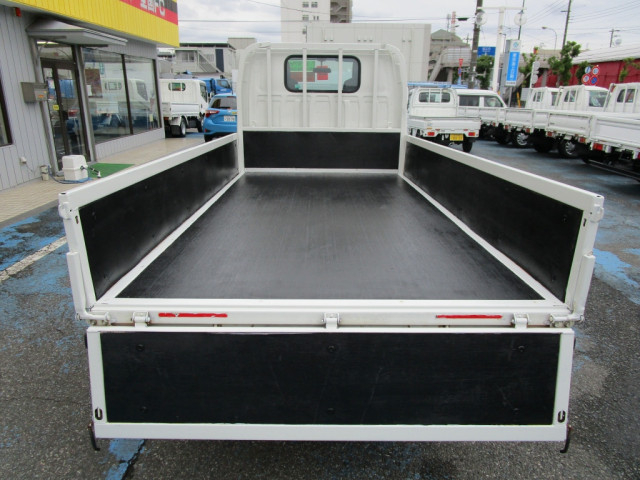 いすゞ エルフ 小型 平ボディ TRG-NJR85A(95195) 4枚目