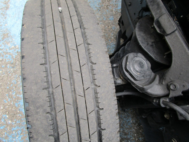 いすゞ エルフ 小型 平ボディ TRG-NJR85A(95195) 17枚目