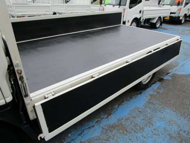 いすゞ エルフ 小型 平ボディ TRG-NJR85A(95195) 19枚目