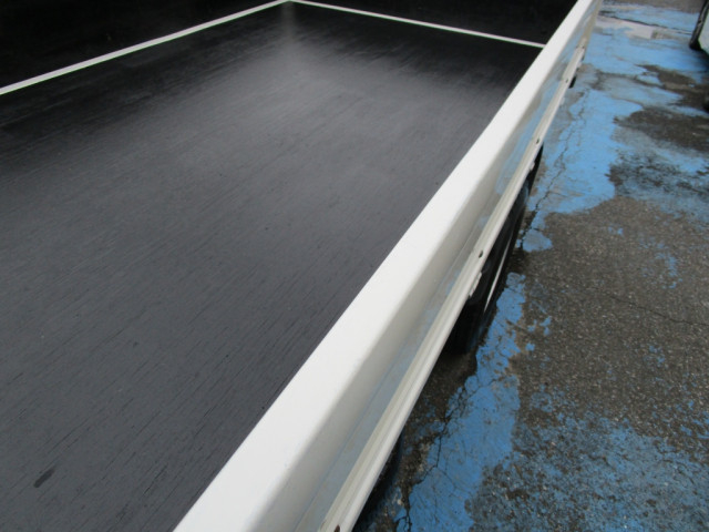 いすゞ エルフ 小型 平ボディ TRG-NJR85A(95195) 24枚目