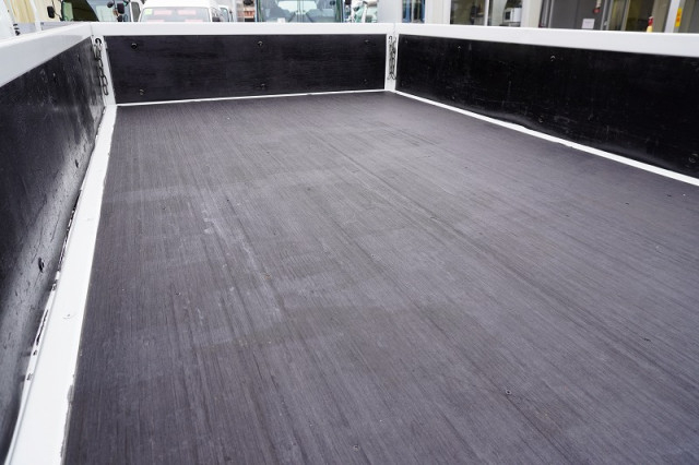 いすゞ エルフ 小型 平ボディ TRG-NJR85A(95196) 20枚目