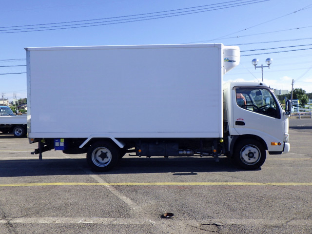 トヨタ ダイナ 小型 冷凍冷蔵バン TKG-XZU655(95197) 5枚目