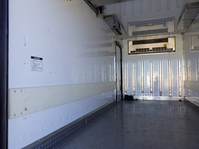 トヨタ ダイナ 小型 冷凍冷蔵バン TKG-XZU655(95197) 8枚目