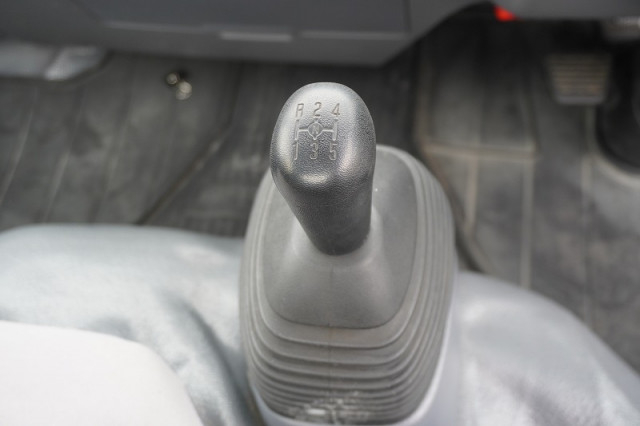 いすゞ エルフ 小型 平ボディ TRG-NJR85A(95196) 24枚目