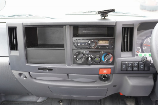 いすゞ エルフ 小型 平ボディ TRG-NJR85A(95196) 25枚目