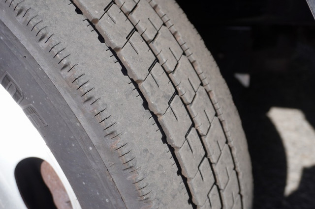 三菱ふそう キャンター 小型 アルミバン TPG-FBA20(95198) 9枚目