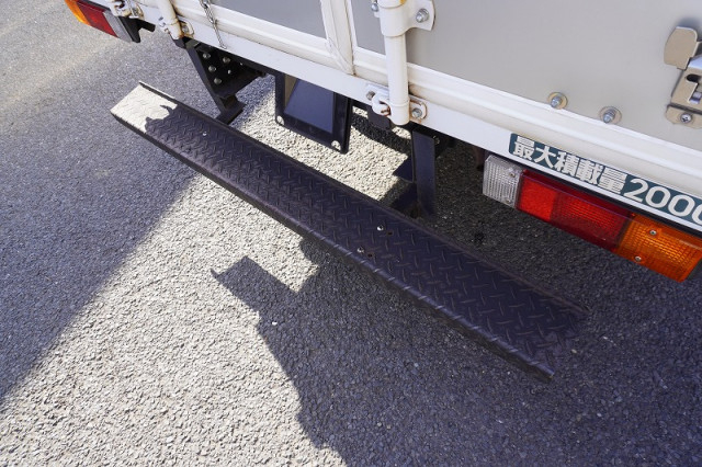 三菱ふそう キャンター 小型 アルミバン TPG-FBA20(95198) 27枚目