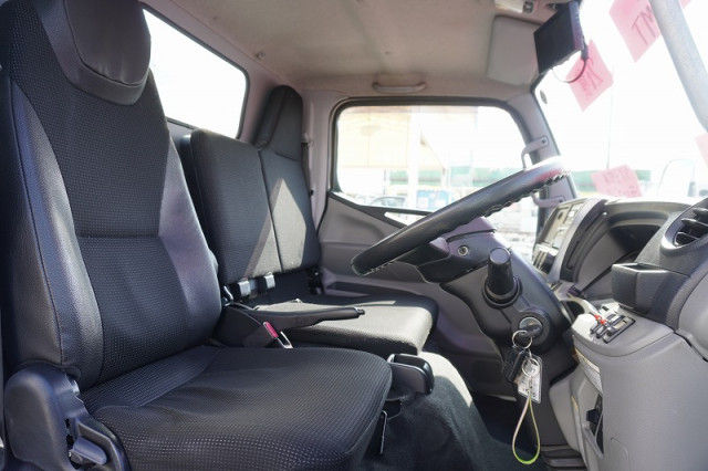 三菱ふそう キャンター 小型 アルミバン TPG-FBA20(95198) 36枚目