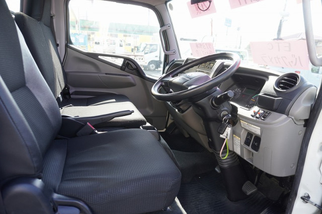 三菱ふそう キャンター 小型 アルミバン TPG-FBA20(95198) 37枚目