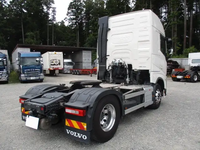 ボルボ 小型 トラクタ（シングル） 2PG-4S2TEA1(95208) 5枚目