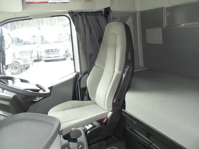 ボルボ 小型 トラクタ（シングル） 2PG-4S2TEA1(95208) 49枚目