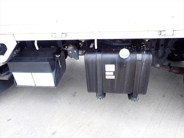 いすゞ エルフ 小型 平ボディ 2RG-NJS88A(95213) 12枚目