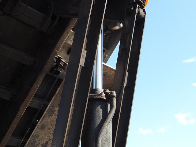 UDトラックス（日産） クオン 大型 土砂ダンプ *********(95261) 26枚目