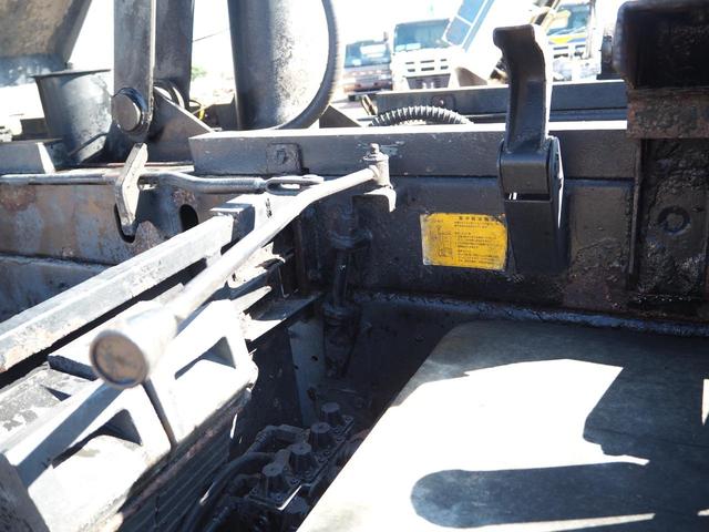 UDトラックス（日産） クオン 大型 土砂ダンプ *********(95261) 27枚目