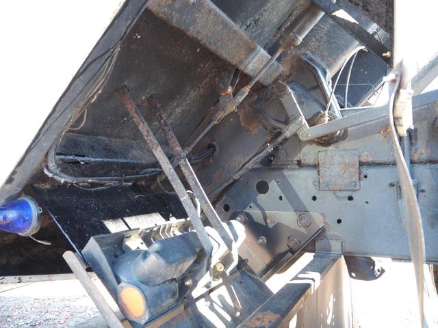 UDトラックス（日産） クオン 大型 土砂ダンプ *********(95261) 38枚目