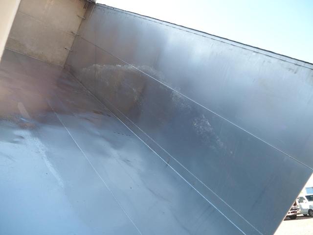 UDトラックス（日産） クオン 大型 土砂ダンプ *********(95261) 42枚目