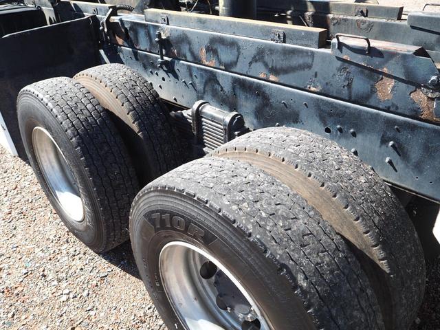 UDトラックス（日産） クオン 大型 土砂ダンプ *********(95261) 43枚目