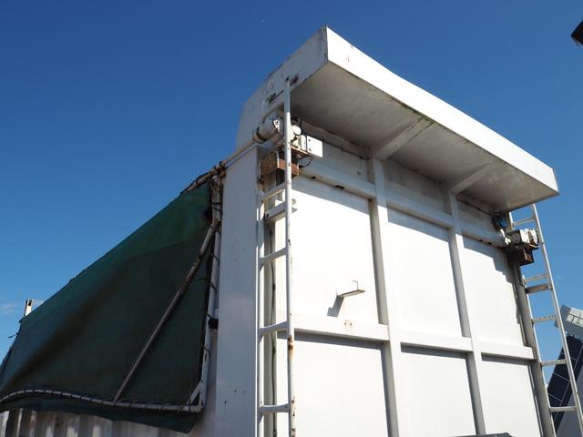 UDトラックス（日産） クオン 大型 土砂ダンプ *********(95261) 62枚目