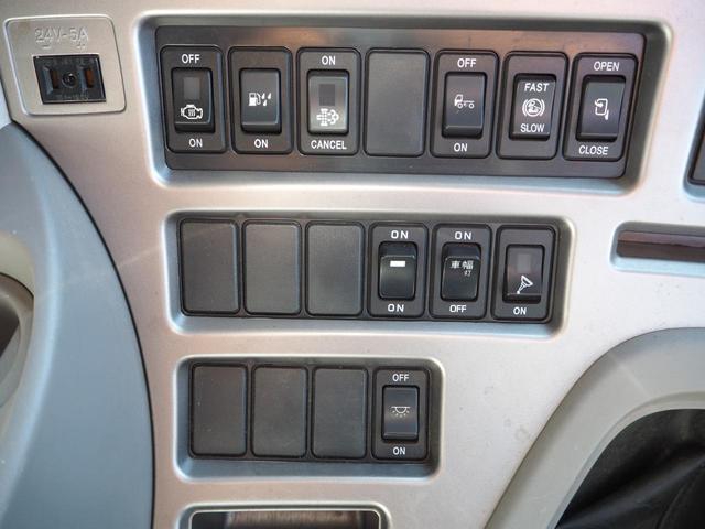 UDトラックス（日産） クオン 大型 土砂ダンプ *********(95261) 73枚目