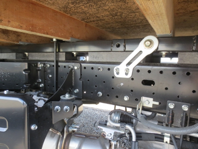 いすゞ エルフ 小型 平ボディ 2RG-NMS88AR(95369) 13枚目