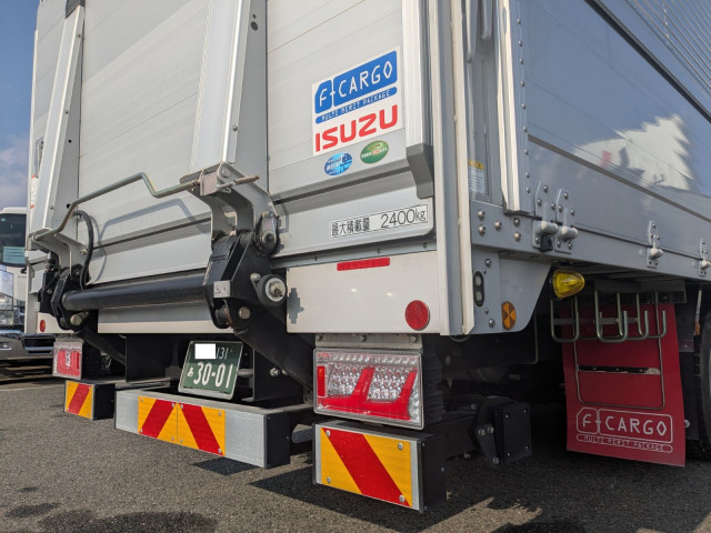 いすゞ フォワード 中型 アルミウィング 2RG-FRR90T4(95370) 7枚目