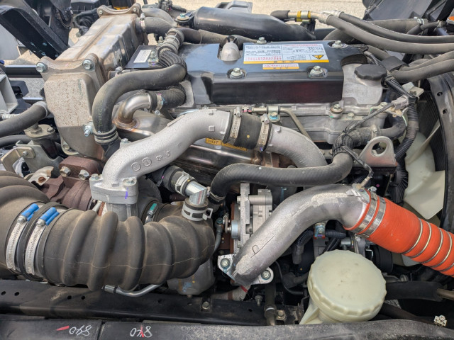 いすゞ フォワード 中型 アルミウィング 2RG-FRR90T4(95370) 37枚目